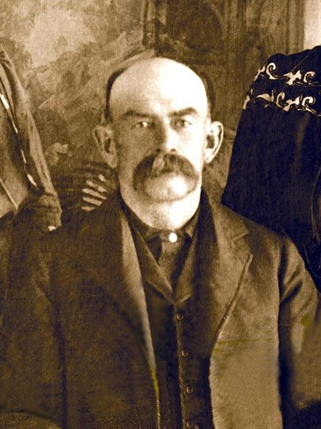 Henry James Elliott (1850 - 1920) Profile
